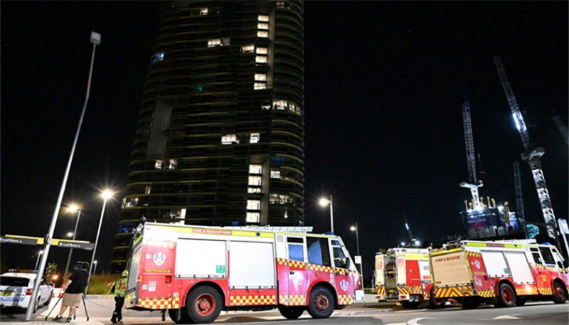 悉尼「牆裂」大樓住戶全部疏散，開發商稱絕對沒風險引不滿