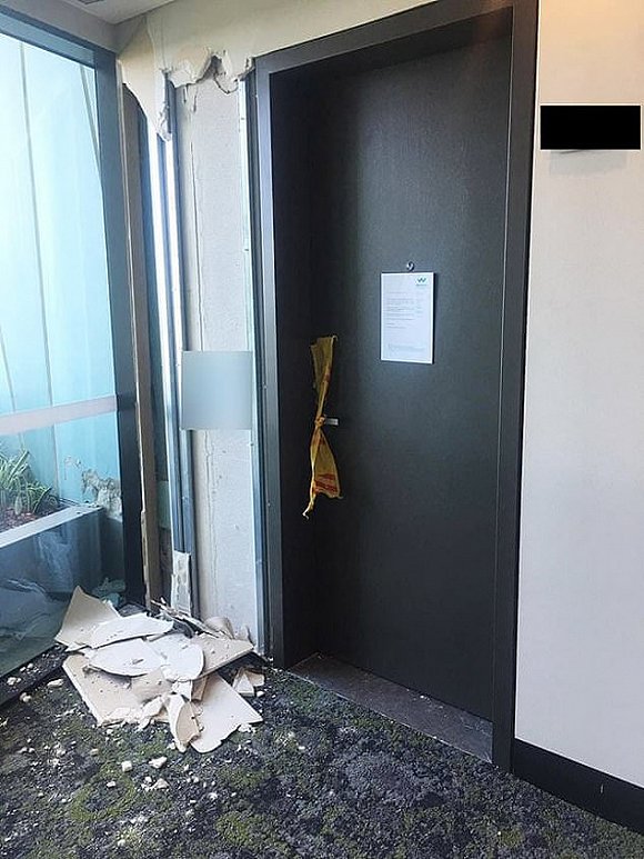 悉尼「牆裂」大樓住戶全部疏散，開發商稱絕對沒風險引不滿