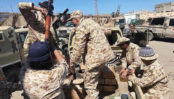 利比亞國民軍獲埃及總統支持，持續武裝衝突波及油氣出口